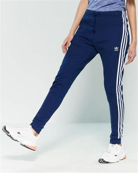 adidas sweatpants three stripe women.